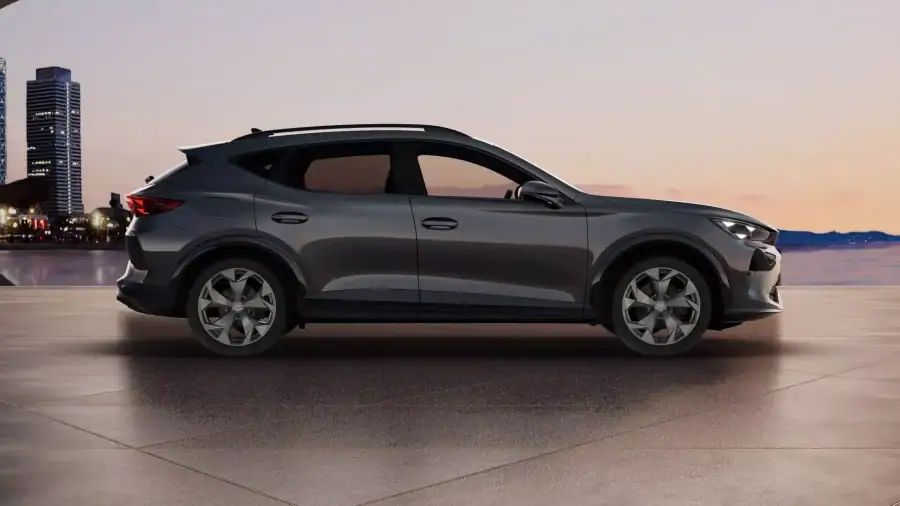 Renting Empresas Cupra Formentor1.5 eTSI 110kW DSG Gris Magnetic (Metalizado), Blanco Nevada (Metalizado) 