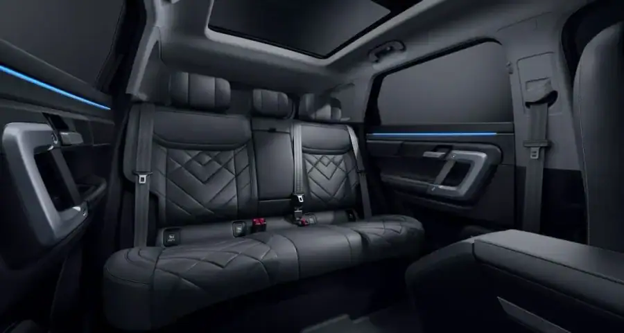 Renting Empresas Jaecoo 71.5 TGDI PHEV Business Gris Artemis, Blanco Aura