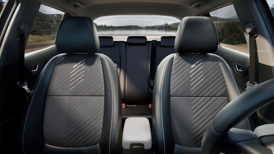 Renting Empresas Kia Stonic1.0 T-GDi MHEV Drive Clear White, Sparkling Silver, Astro Grey