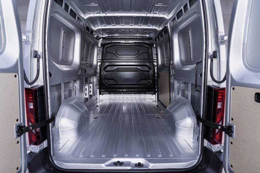 Renting Empresas Nissan InterstarN1 L2H2 Dci 96Kw 6M/T (3.5t) FWD Acenta Blanco Mineral