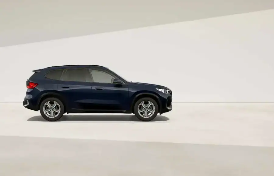 Renting Empresas BMW X1sDrive 20d Night Dusk Blue, Mineral White