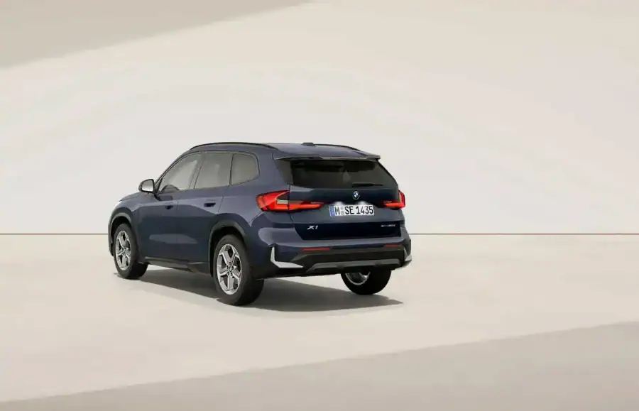 Renting Empresas BMW X1sDrive 20d Night Dusk Blue, Mineral White