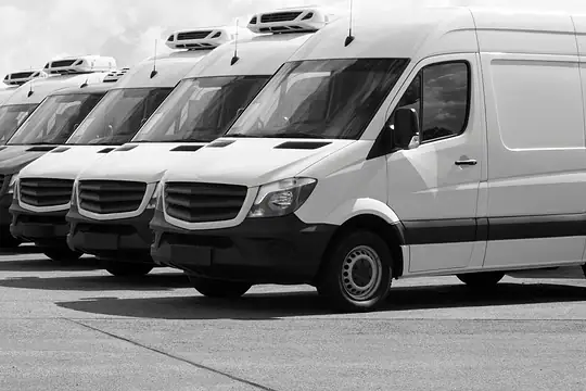 Renting de furgonetas para empresas: la solución para reparto y logística