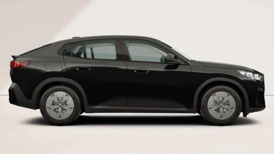 Renting Empresas BMW iX2eDrive20 Black Solid