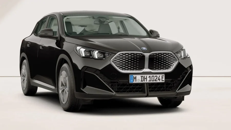 Renting Empresas BMW iX2eDrive20 Black Solid