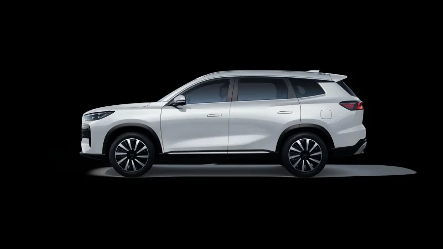 Renting Empresas Ebro S8001.5 TGDI PHEV Luxury E-CVT Blanco Khaki, Gris Bambu
