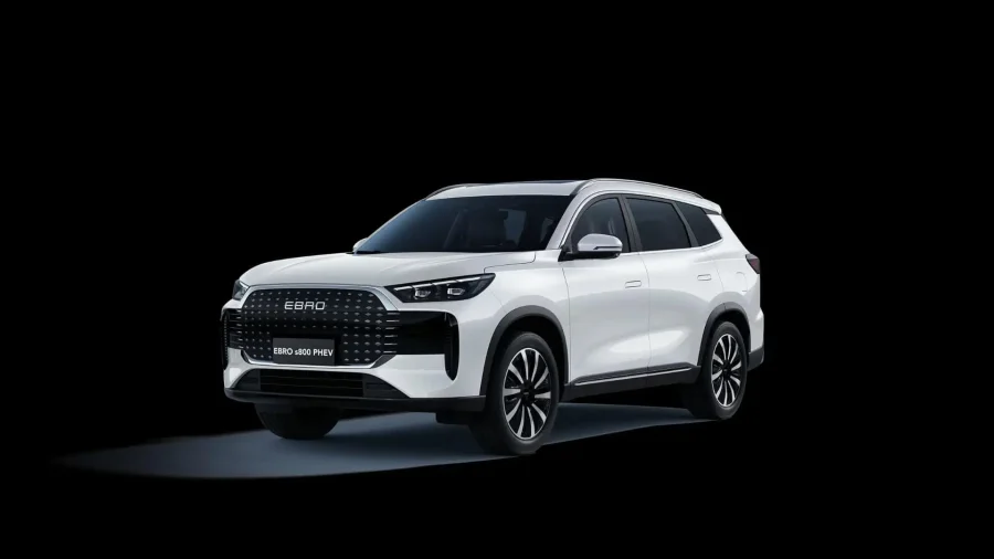 Renting Empresas Ebro S8001.5 TGDI PHEV Luxury E-CVT Blanco Khaki, Gris Bambu