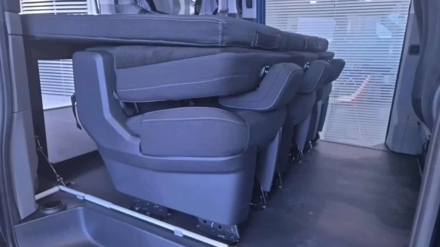 Renting Empresas Ford TransitCustom Kombi 2.0 EcoBlue 320 L1 Trend CAMPERIZADA Magnetic