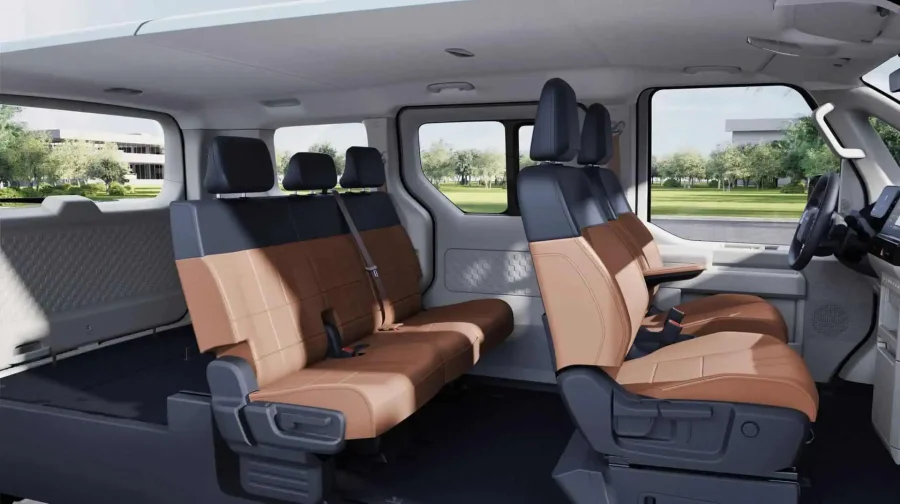 Renting Empresas Kia PV5Passenger L2H1 LR Plus Clear White, Steel Gray, Aurora Black, Lakehouse Grey, Runaway Red