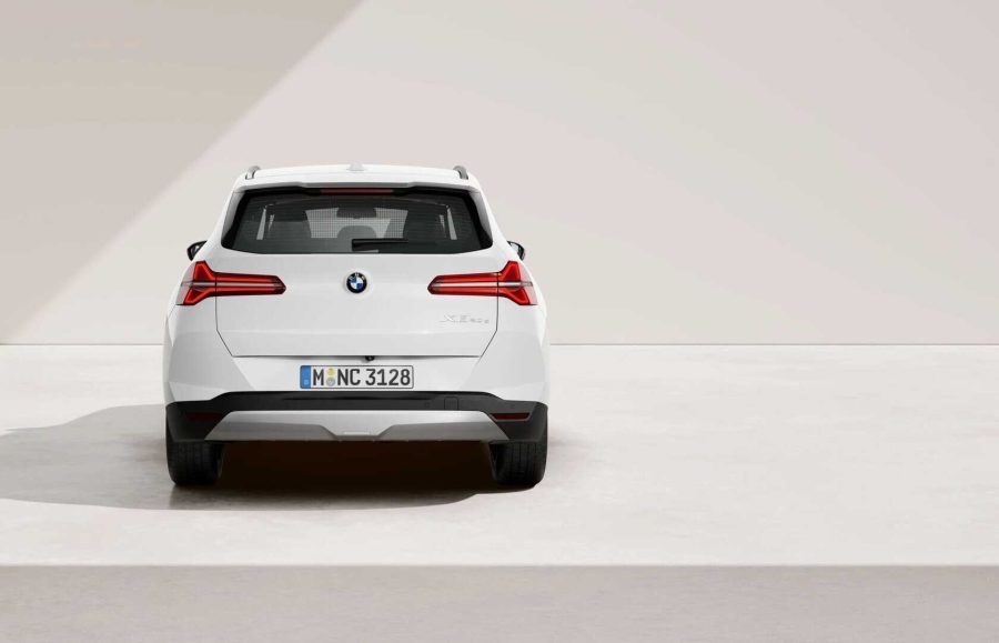 Renting Empresas BMW X320d xDrive Alpine White