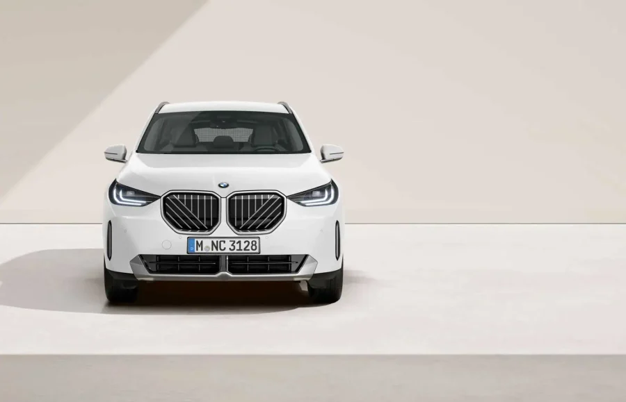 Renting Empresas BMW X320d xDrive Alpine White