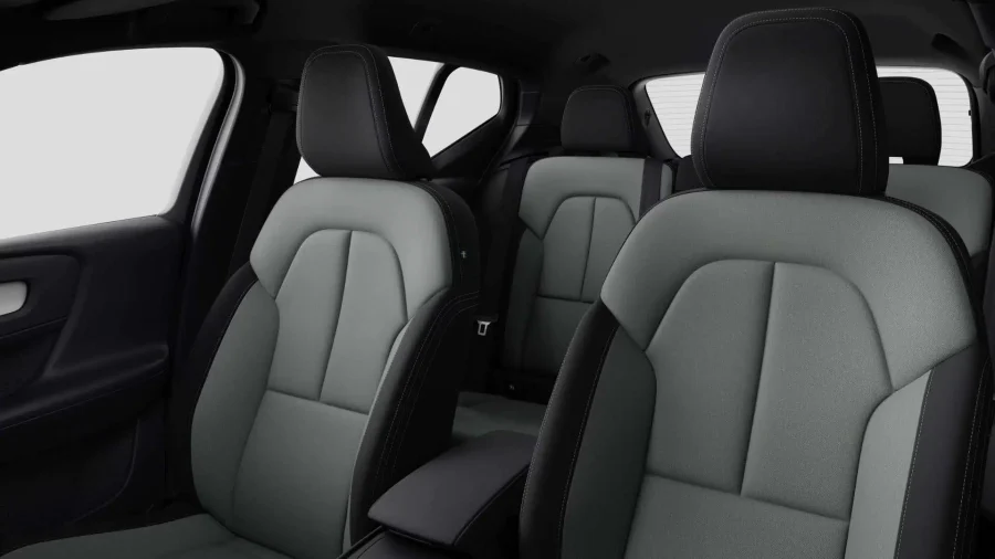 Renting Empresas Volvo XC402.0 B3 G Core Auto Crystal White