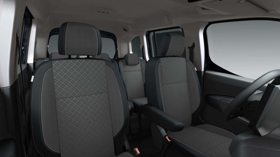 Renting Empresas Opel Combo1.5 TD S/S AT8 Ultimate Kiama Blue
